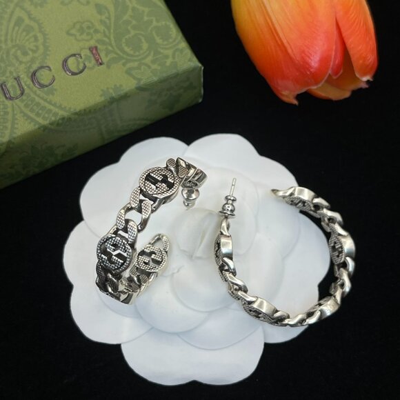 Gucci silver letter classic earrings